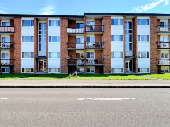 Appartement à louer à Ste-Foy, Québec, situé au 3409 Ch. Quatre-Bourgeois