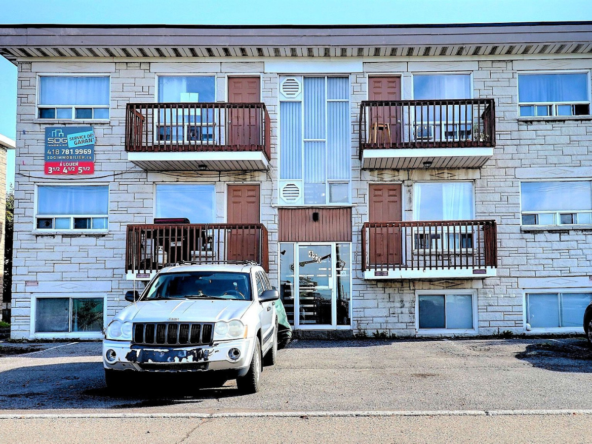 Appartement à louer à Vanier, Québec, situé au 420 Boulevard Pierre-Bertrand