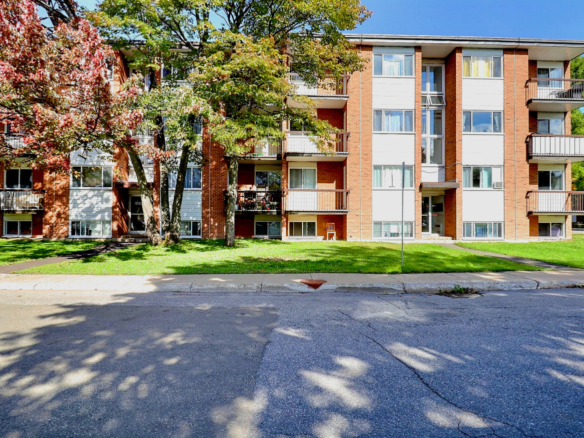 Appartement à louer à Ste-Foy, Québec, situé au 3398 Carré Roland-Couillard