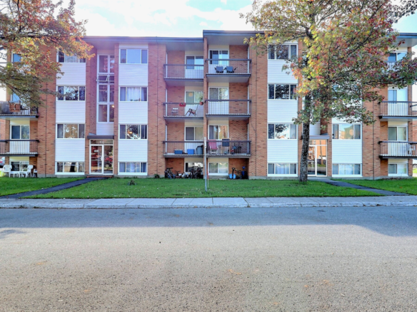 Appartement à louer à Ste-Foy, Québec, situé au 3412 Carré Roland-Couillard