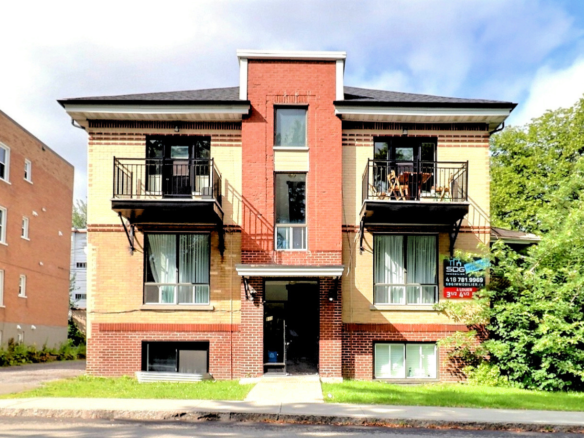 Appartement à louer à Saint-Sacrement, Québec, situé au 910 Avenue Belvédère